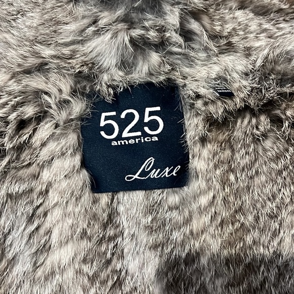 Real Rabbit Fur Vest - Picture 3 of 5